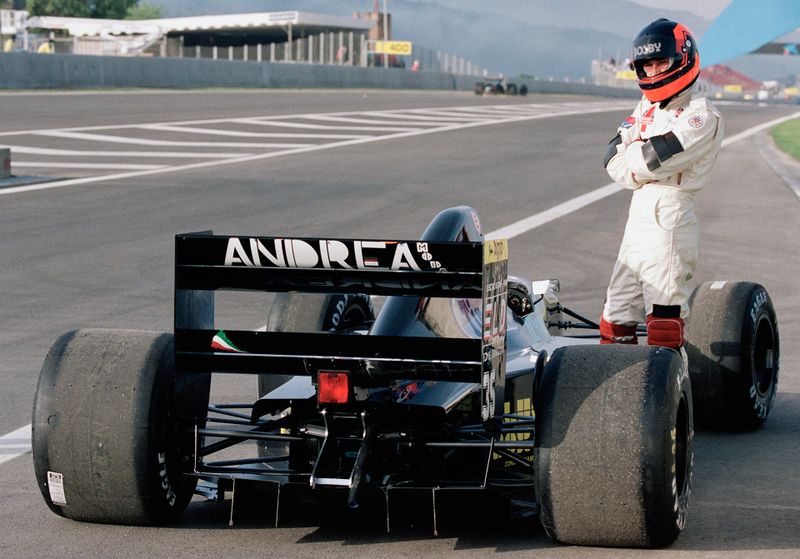 Illustration for article titled The Ten Worst Racing Teams Ever